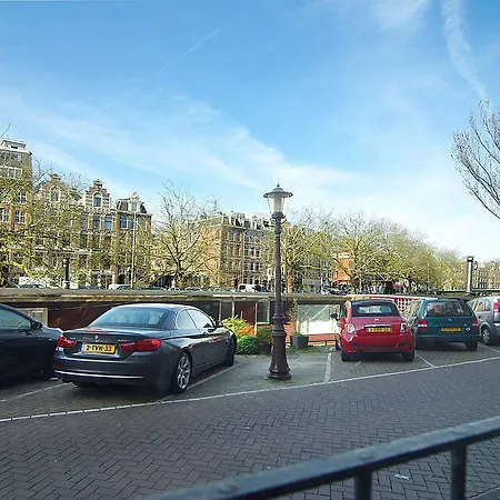 Luxury Leidseplein With Private Patio Bed and breakfast 3*