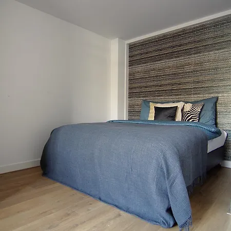 Luxury Leidseplein With Private Patio 3* أمستردام