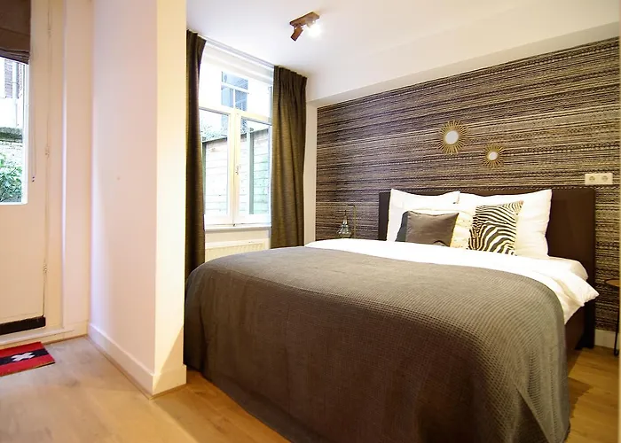 Luxury Leidseplein With Private Patio Amszterdam