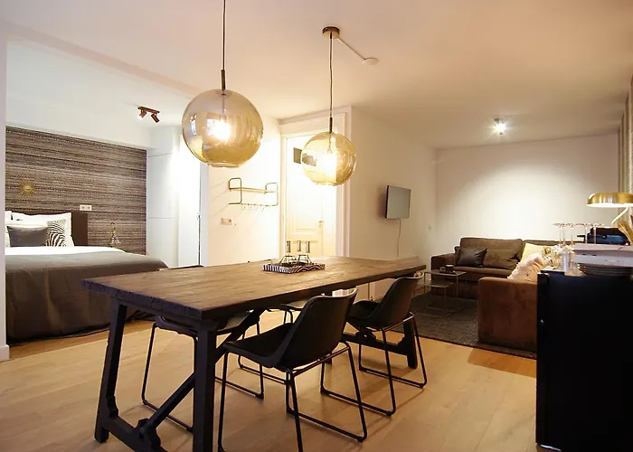 Panzió Luxury Leidseplein With Private Patio Amszterdam